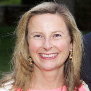 Meet your Posher, Hilary